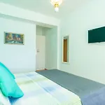 아파트 Beachfront House Hon With Pool *