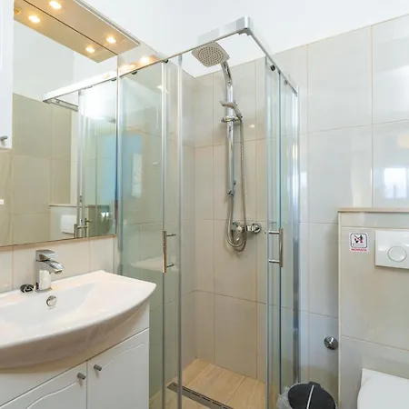 Beachfront House Hon With Pool Apartament Dubrava (Dubrovnik-Neretva)