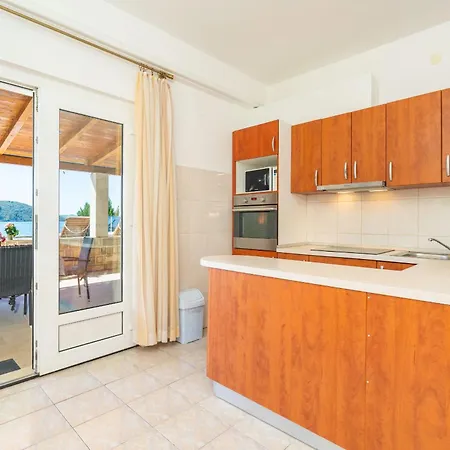 Apartment Beachfront House Hon With Pool *