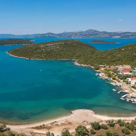 Beachfront House Hon With Pool *